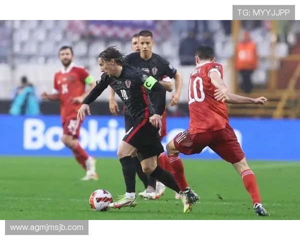 俄罗斯世界杯：比赛亮点、明星球员与精彩赛事全景回顾